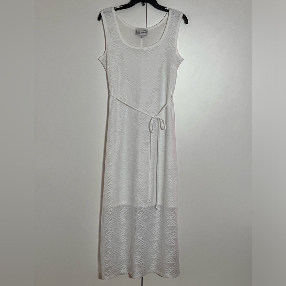 Brand Karin Stevens Sleeveless Lace Maxi Dress size M color white